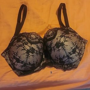 Victoria's secret lined  black lace demi bra 34DDD